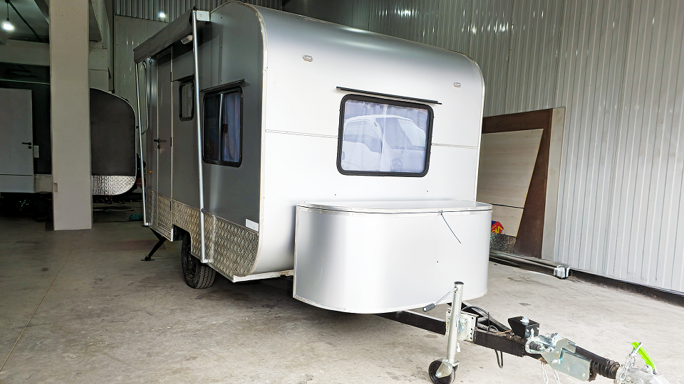 Trailer 310